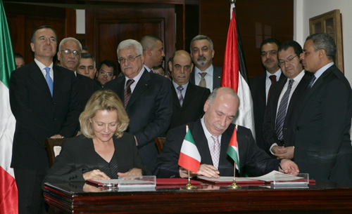 بحضور الرئيس: توقيع اتفاقيتي تعاون بين وكالة 