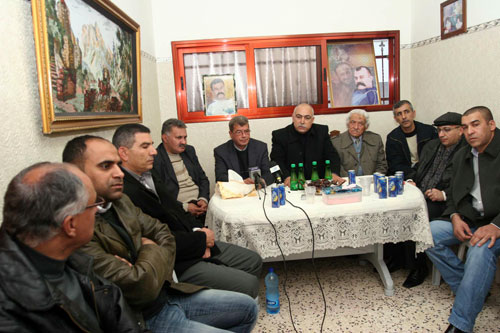 قراقع: الوضع الصحي للأسرى يزداد سوءا يوما بعد يوم