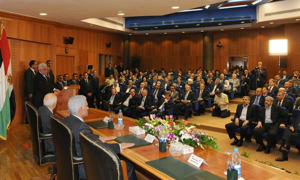 الاحتفال بتوقيع اتفاق المصالحة في القاهرة