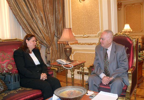 الجمل للمحامية البرغوثي: فلسطين في قلوبنا وستحصلون على الاستقلال مهما طال الزمن