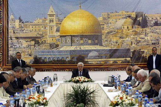 القيادة الفلسطينية ستعلن موقفها النهائي من التوجه للأمم المتحدة عقب لقائها وفد الرباعية بعد أيام