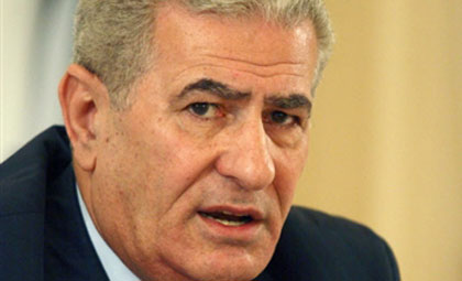 زكي: الجزائر في خضم معركة الاستقلال التي يقودها شعبنا