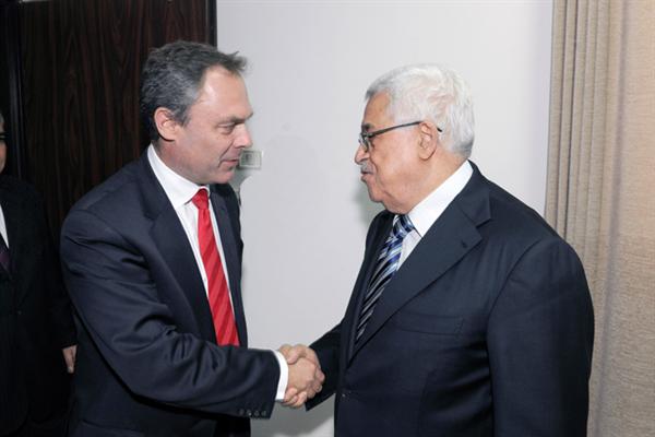 الرئيس يستقبل نائب رئيس الوزراء السويدي