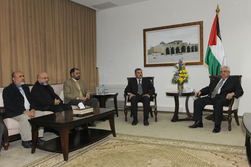 الرئيس يستقبل وفدا من أعضاء كتلة الإصلاح والتغيير والوزراء السابقين