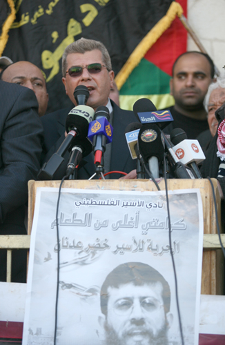 قراقع: الاحتفال بيوم الأسير المقبل سيتزامن مع إطلاق سراح الأسير عدنان