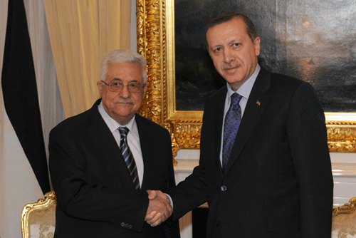 الرئيس يجتمع مع رئيس الوزراء التركي