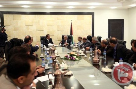 اثناء لقائه وفدا اردنيا- فياض: يجب انهاء الانقسام واجراء الانتخابات