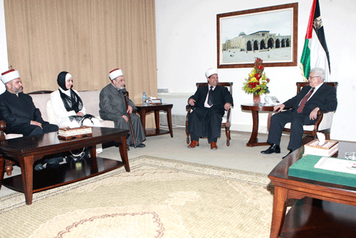 الرئيس يصدر أوامره بتوفير قطع أراضي لبناء مجمعات للقضاء الشرعي