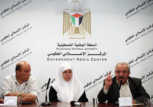 299 جثمانا لشهداء في مقابر الأرقام.. وحملة للمطالبة باستعادتها