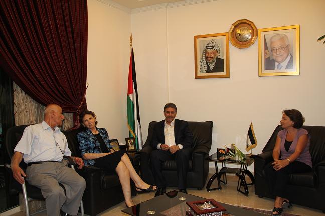 السفير دبور يلتقي جمعية حماية حقوق الانسان