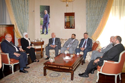 الأحمد يواصل لقاءاته في بيروت للحفاظ على أمن واستقرار المخيمات