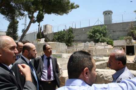 الهباش: فلسطين ومقدساتها حق خالص للفلسطينيين