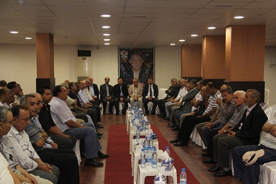 سفارة فلسطين في لبنان تستقبل المعزين بالمناضل هاني الحسن