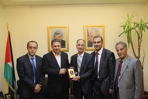 السفير دبور يلتقي قاضي المحكمة العليا