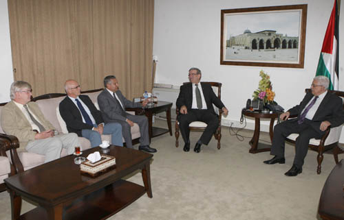الرئيس يستقبل وفد الجمعية الطبية الالمانية-العربية