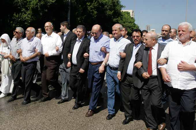 تشييع السفير علي حليمة الى مثواه الاخير في بيروت