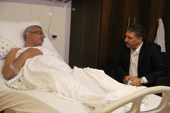 السفير دبور يطمئن على صحة رئيس التنظيم الشعبي الناصري النائب الدكتور اسامة سعد