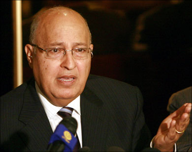 دعما للتوجه الفلسطيني للأمم المتحدة: شعث يلتقي وزير خارجية رومانيا