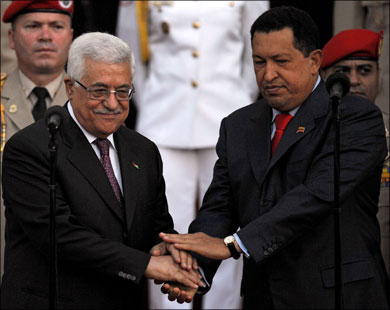 الرئيس يشكر تشافيز على تأييد بلاده لعضوية الدولة ويتمنى له الشفاء العاجل