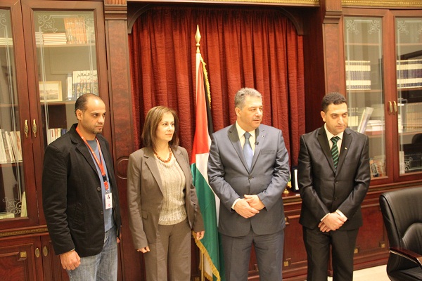 موظفو سفارتنا ببيروت يعملون على مدار الساعة والراتب اخر اولوياتهم