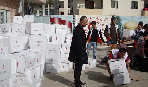 مساعدات إماراتية للنازحين الفلسطينيين من سوريا إلى لبنان