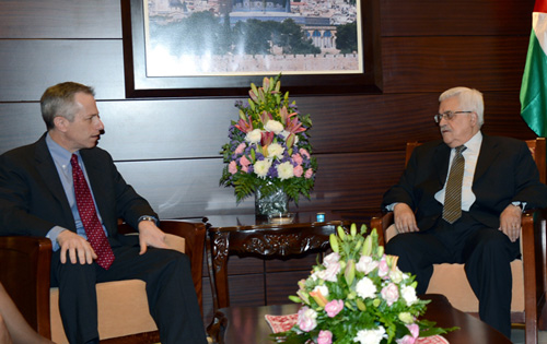 الرئيس يستقبل القنصل الأميركي العام مايكل راتني