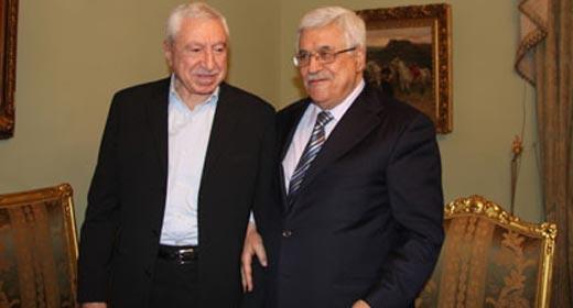 الرئيس يهاتف حواتمة مطمئنا على صحته