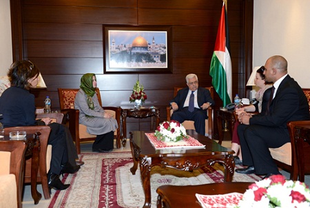 الرئيس يستقبل زوجة الصحفي القدومي المفقود في سوريا