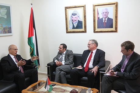 شعث: الموقف الأوروبي إيجابي لكن لم يتم اتخاذ إجراءات حقيقية على الأرض