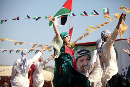 العالول في افتتاح مهرجان الربيع الأول: الرئيس يؤكد دائما أهمية المقاومة الشعبية