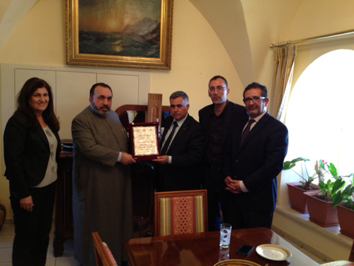 وفد رئاسي يهنئ مانوهيان باختياره بطريركا للكنيسة الأرمنية في القدس