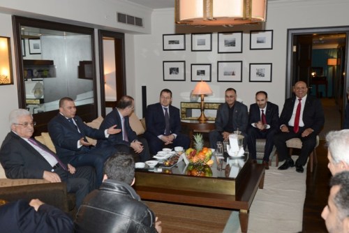 الرئيس يستقبل الجالية الفلسطينية في تركيا