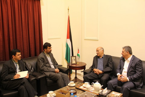 الرجوب يبحث مع السفير الايراني في لبنان الاوضاع في المنطقة