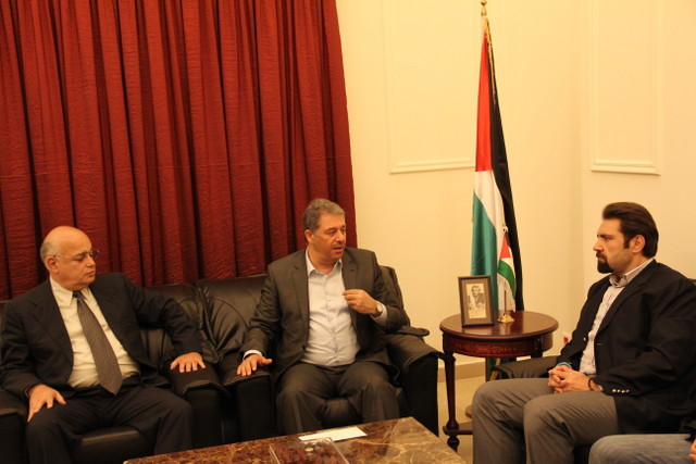 السفير دبور يستقبل وفدا من تيار المستقبل