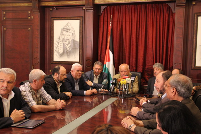 الاغا:هناك محاولة لشطب قضية اللاجئين وحق العودة