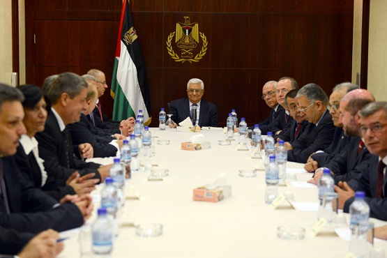 الرئيس يطالب الحكومة الجديدة بالعمل كفريق واحد