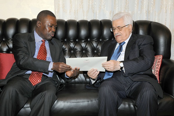 الرئيس يتسلّم رسالة من نظيره الزامبي