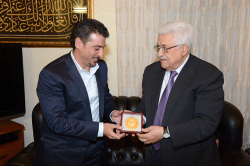 الرئيس يستقبل المتسلق رائد زيدان