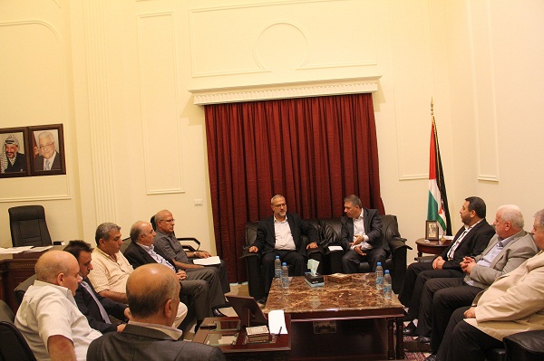 السفير دبور يلتقي وفدا من الاحزاب اللبنانية