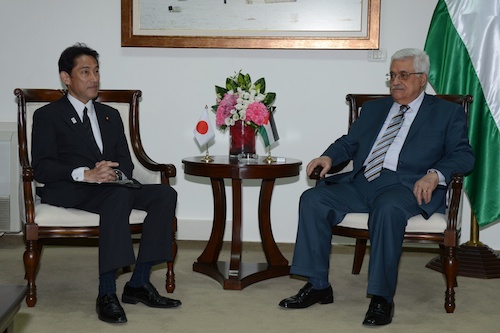 الرئيس يستقبل وزير الخارجية الياباني بمقر الرئاسة