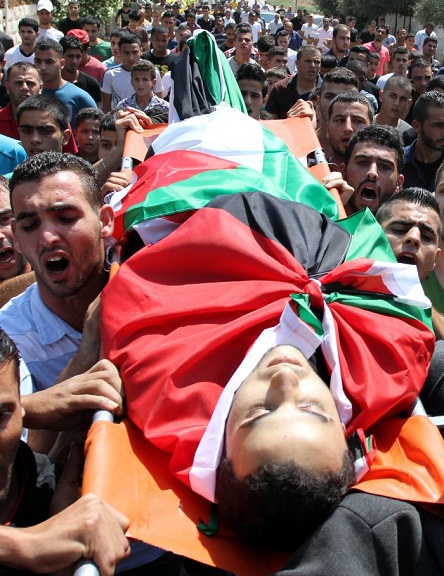 دويكات يقدم التعازي باسم الرئيس إلى آل الشهيد أبو شهلة