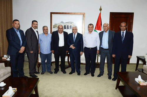 الرئيس يستقبل الوفد العربي الذي سيتابع لقاء 