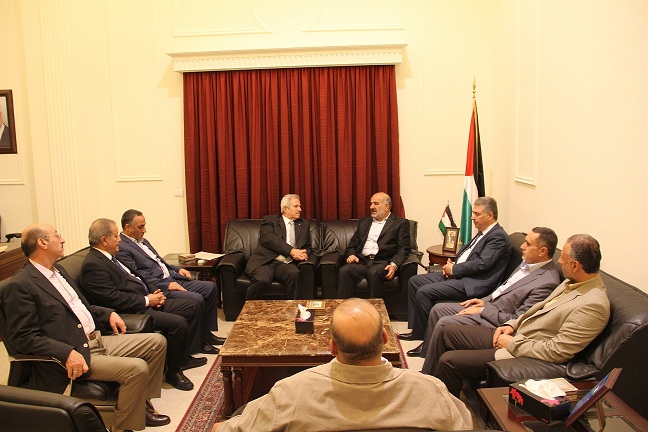 السفير دبور يستقبل وفد حركة امل