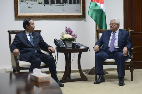 الرئيس يستقبل وفد الحزب الشيوعي الصيني