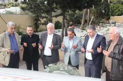 الطيراوي يزور مثوى الشهداء في بيروت