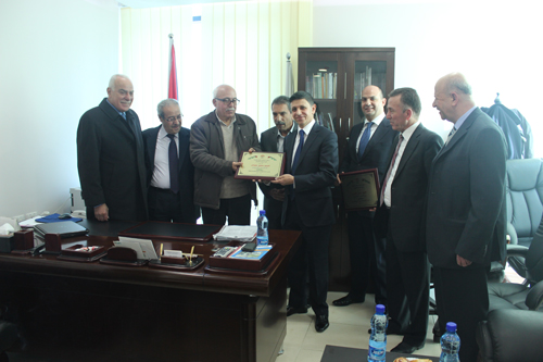 دائرة شؤون المغتربين في المنظمة تكرم مستثمرين مغتربين