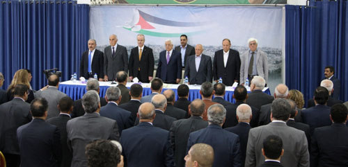 الرئيس: تمديد المفاوضات يتطلب إطلاق سراح الأسرى وترسيم الحدود ووقف الاستيطان