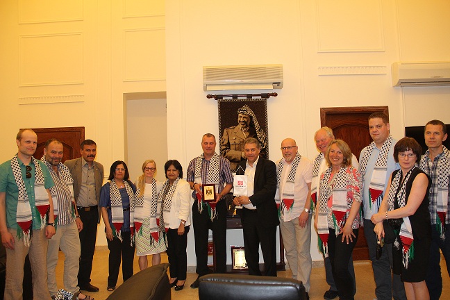 وفد الاتحاد النرويجي للبلديات والموظفين يزور سفارة فلسطين