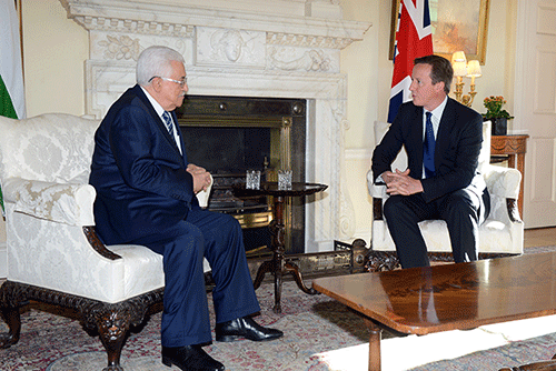 عباس يجتمع مع رئيس الوزراء البريطاني