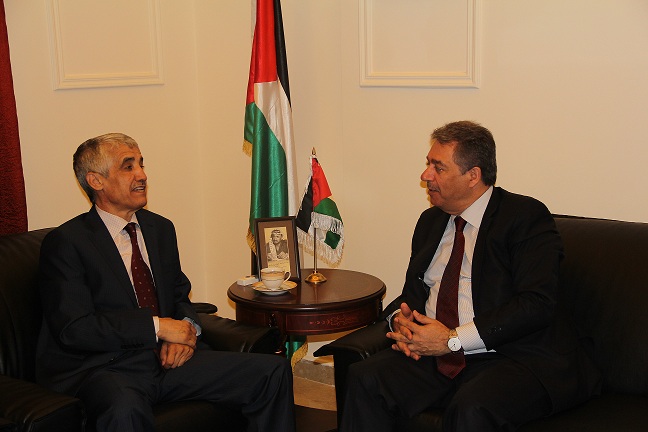 دبور يستقبل سفير الجزائر بو زيان